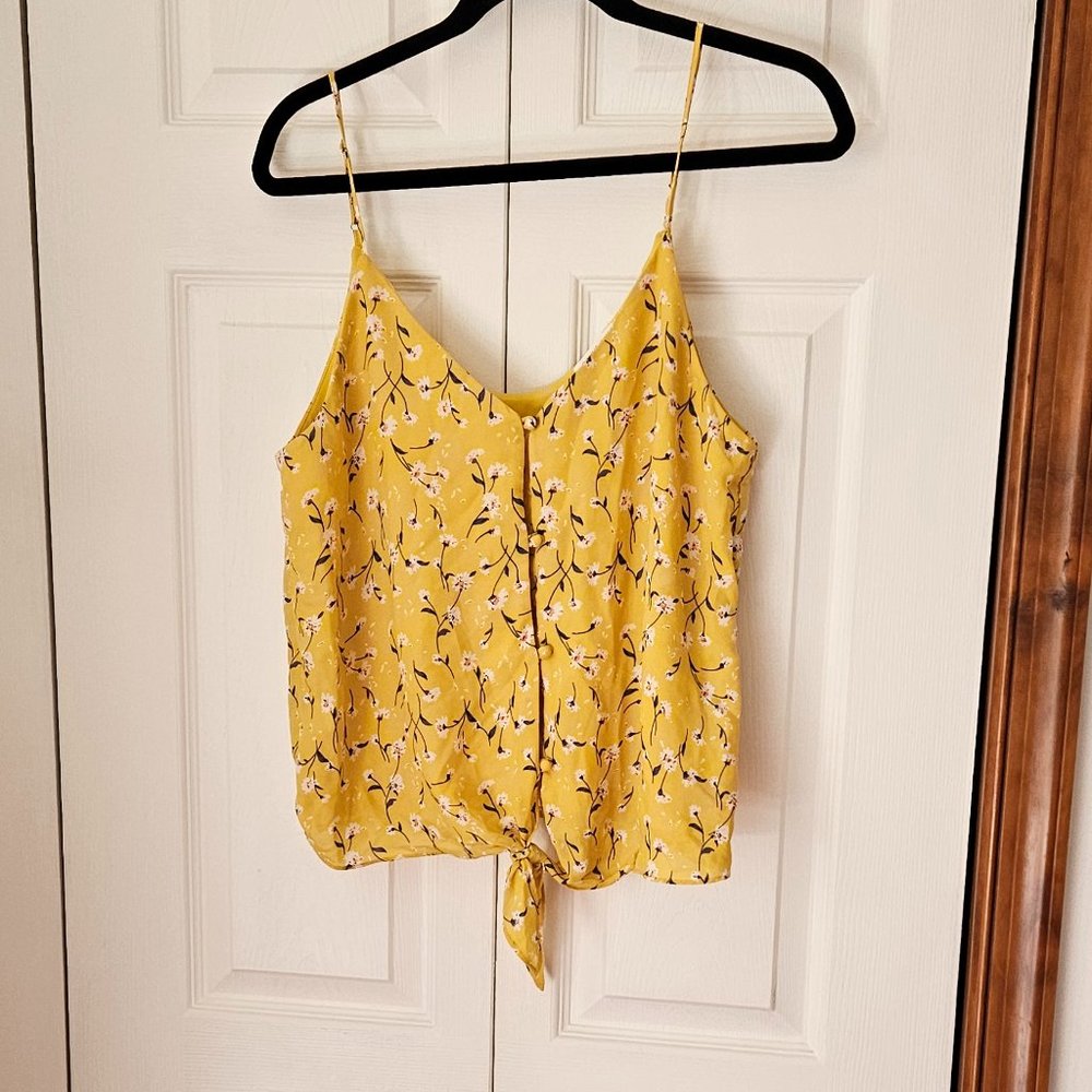 Ladies Sienna Sky Button Up Front Tie Tank Size Medium